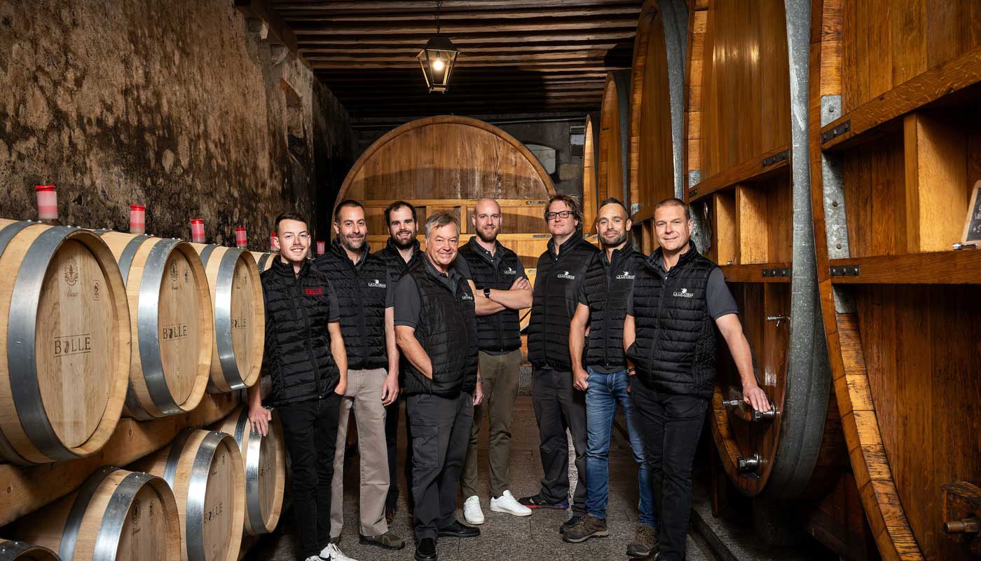 L'équipe de cave élaborant les vins la Licorne à Morges.